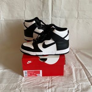 Nike Dunk High Panda 5.5Y 7 Women’s